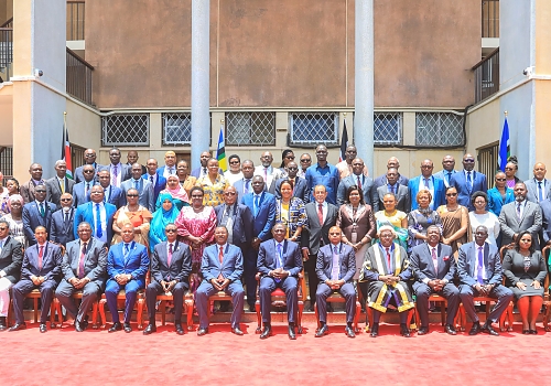 EALA 5TH ASSEMBLY POSE WITH H.E WILLIAM RUTO, PRESIDENT OF THE REPUBLIC OF KENYA